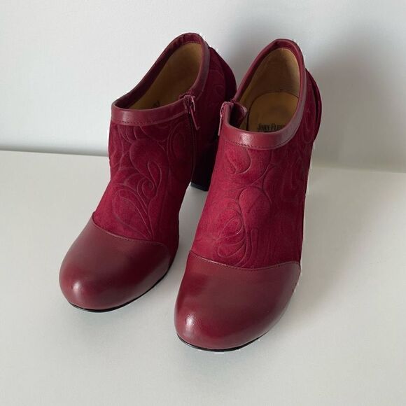 John Fluevog Red Booties Size 7 Burgundy Embossed Suede Velvet Heels Balthazar - Picture 5 of 14